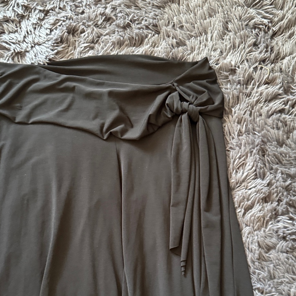 Black Wide-Leg Pants - Picture 5 of 6